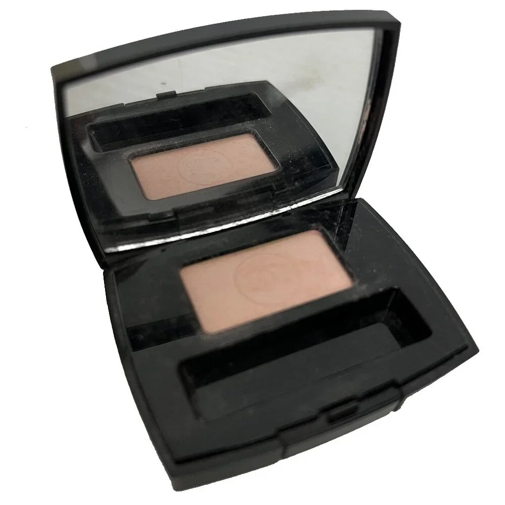 Chanel Ombre Essentielle Soft Touch Eyeshadow 84 Lily